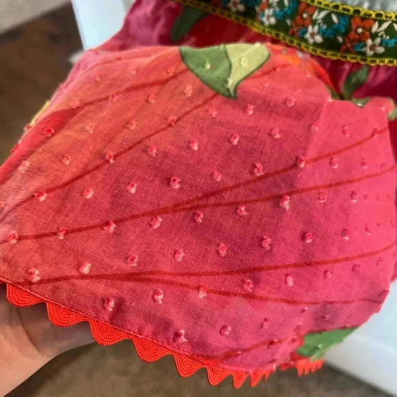 FARM Rio Gorgeous Floral embroidered detail button midi dress - Picture 5 of 11